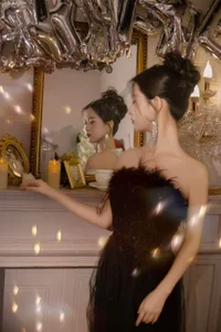 -YiYi 伊伊 Immagine  4