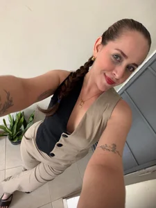 DannaCouper_ Public Pic 3