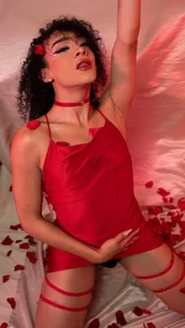 BritannyClaire Be my valentine Hình 3