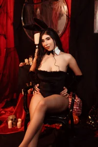 MaiaMoretti Darkness suits me. 🥵🔥 圖片