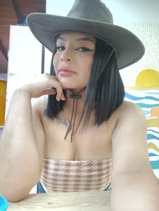 sherylgrey If you get any closer, you'll feel the heat of this cowgirl❤️‍🔥 Pic 3