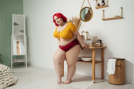 Red and curvy de Softie_Sofy  2 Imagens