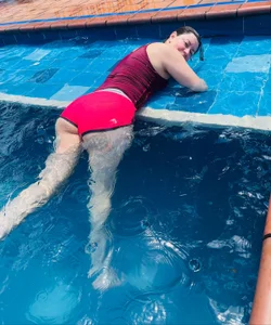 Chanelll_Taylorr_ 🌊🍺🍹🎋 Billede