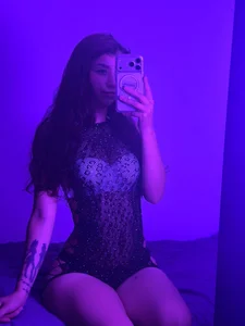 Skinny_queen_20