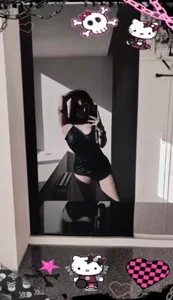 EmoCunt's Sneak Peaks ;3 Hungry enough? Sex Photo 3