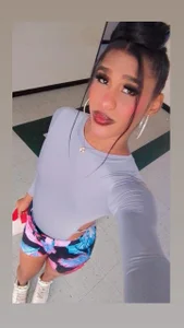 Cayetana_Black_🤤🤑💦😈🙈💋🥵😍🥰 Bild 2