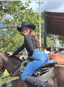 Nicol_6 Public Foto 6