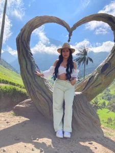 miaking12 MIA টি ছবি