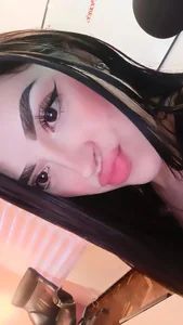 Zafira_ COQUETTE Pic 2