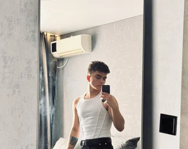 MaxWoolf Public Gambar