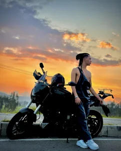 Kima_rousseのHey !!🏍️の 5枚の写真