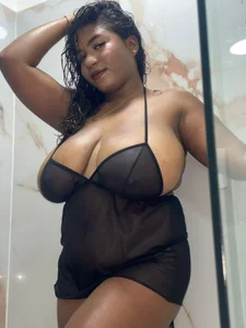 LaylaRhodes UNA DELICIOSA DUCHA Pic 5