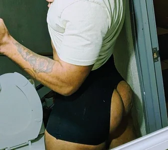 chesarin Xxx ass Poză