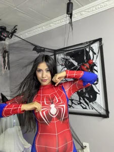 miel_latina 🕸️🕷️🕸️🕷️ Billede 2