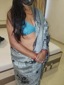 Desibhabhi82のMy Newly Photosの 2枚の写真