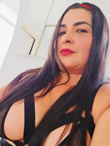 Alessandra_Smith: Que tal de negro? ( фото)