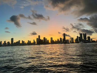 shanel_taylor TRAVEL 🌴 Foto 2