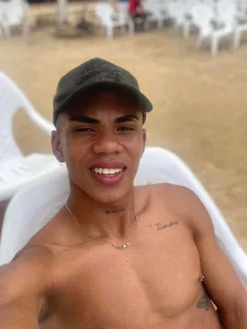 scarce_candy69 beach1 Immagine  3