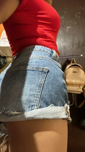 lustykeisha BODY BODY BODY Kuva