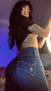 Valery_rhoades Public Foto 6