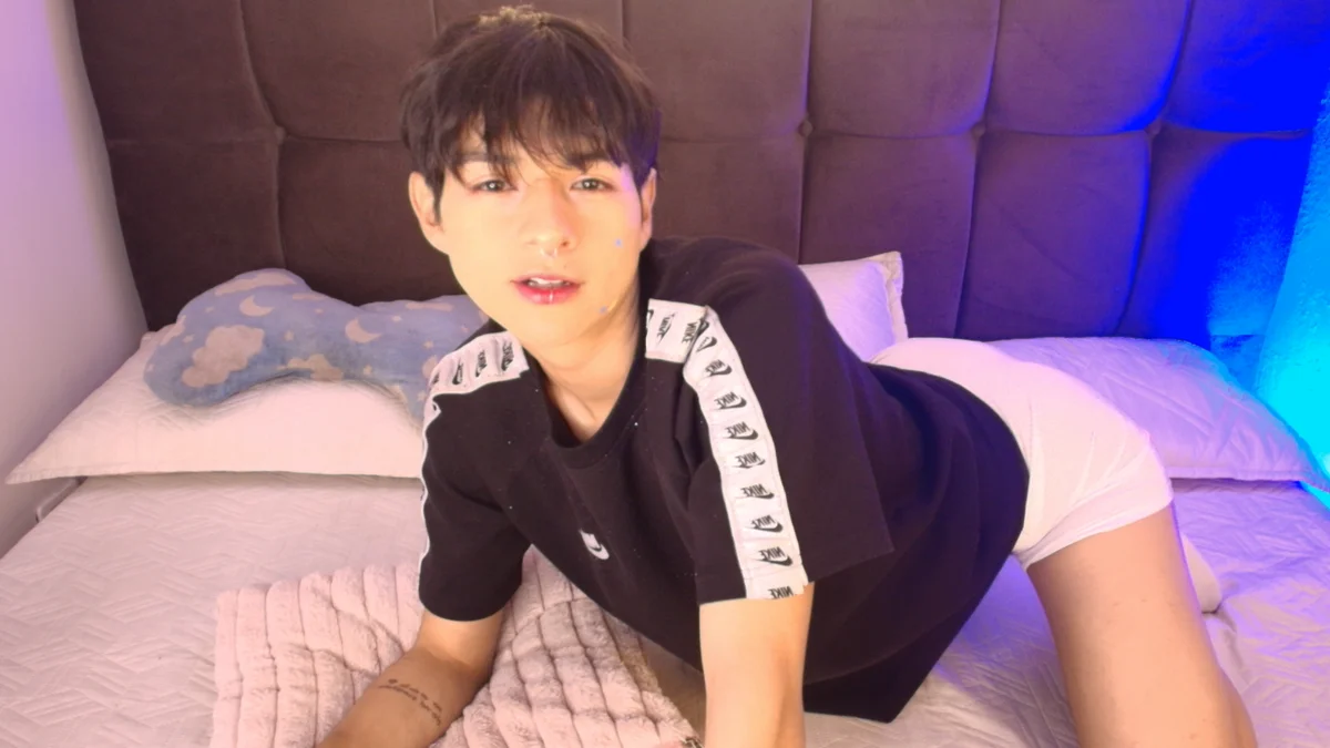 صور AleAurarashi الرائجة  7440