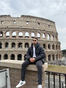 Dimitri_Colleman italia  3টি ছবি