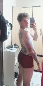 DanielMagains No espelho 🪞 Εικόνα