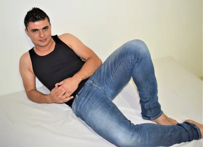 AndrethMuller Public Poză 9