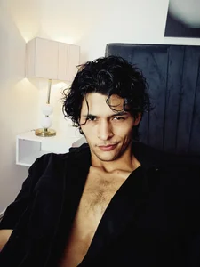 -Apolo_ayala-_- Public Foto 2