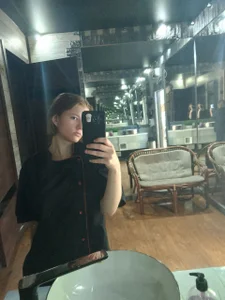 halllooooo od RottedDam  5 snímek