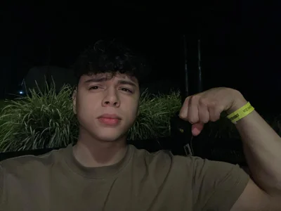 Ethan_occonorのEthan 💚の枚の写真