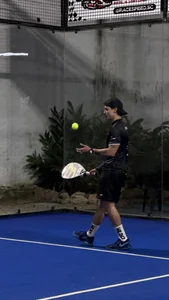 suxrez__ Playing paddle Foto 4