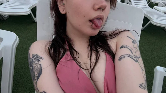 LeahAllsop July Results Poză
