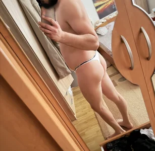 Rayer124のMy thongの 4枚の写真