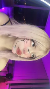 Melody-chers Bow to your goddess, mortal… let me corrupt your mind with pleasure 😈💋 Poză 2