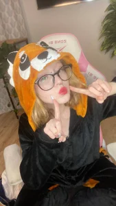 EdythElswick I'm so warm in this suit 사진 4