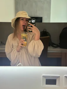 EvaAlisaXO Public Pic 4