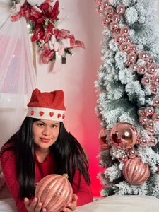 adhara-walk merry christmas صورة واحدة|adhara-walk merry christmas صورتان|adhara-walk merry christmas  4 صور|adhara-walk merry christmas  4 صورة