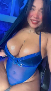 "My eyes invite you to sin." de alaiasweet_  3 Imagens