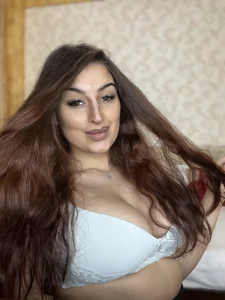 V od VallerieJones  5 snímek