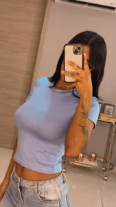 Candela_Vega Public Foto