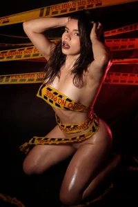 Danger ☢️ od CandiceSpencer  6 snímek