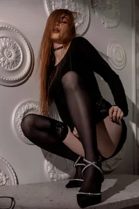 MargoLion Glasses, stockings, mini-skirt Pic 4
