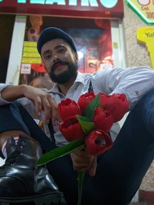 Tom_cooper_ Im your valentine Pic 3