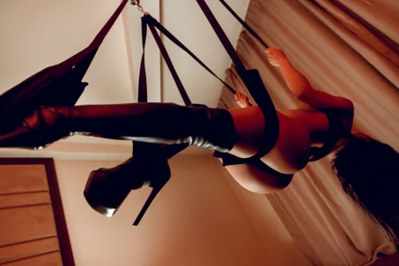 NikkiStarXGentle Touches, Naughty Thoughts图片 3