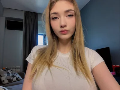 AveryBerkson crazy face 사진 2