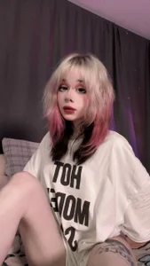 Lollyshy Public Foto 2