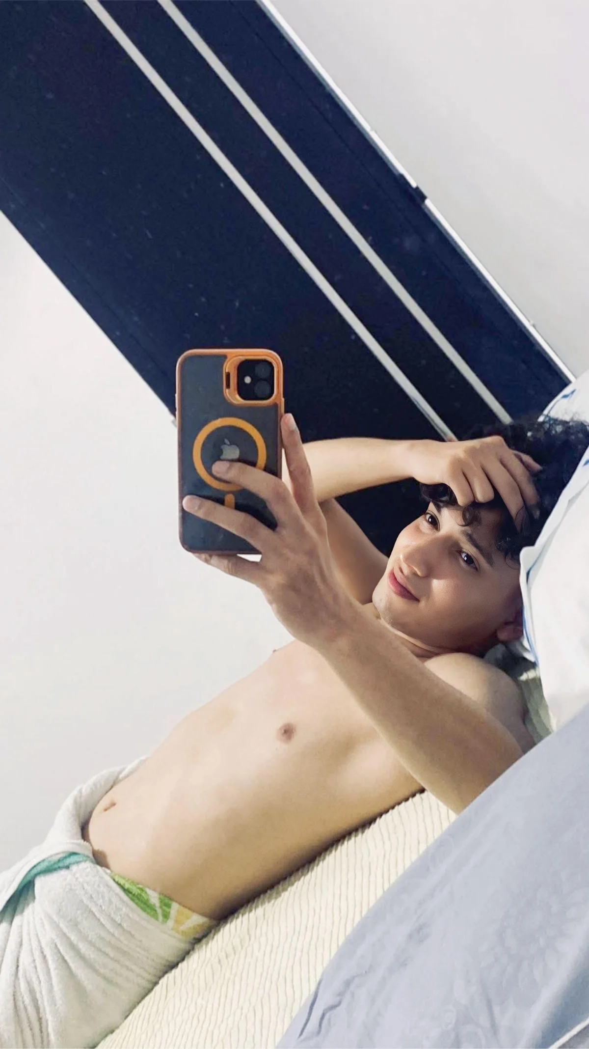 Benjamin_Buster 님의 트렌드 중인 사진  4377개
