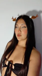 Catalehia_Milk merry christmas darling Pic 2