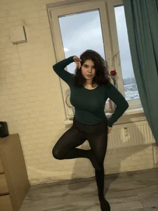 Mia_Brackenridge26 A bitch in tights, but cute зображення 6